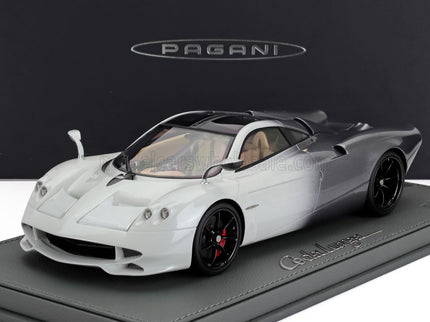 PAGANI | HUAYRA CODALUNGA 2022 - CON VETRINA - WITH SHOWCASE | BIANCO MALTA GRIGIO SILVERSTONE - WHITE GREY