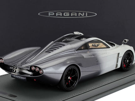 PAGANI | HUAYRA CODALUNGA 2022 - CON VETRINA - WITH SHOWCASE | BIANCO MALTA GRIGIO SILVERSTONE - WHITE GREY