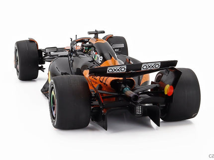 Mclaren F1 MCL39 Team Mclaren N°81 Víťaz China GP 2025 Oscar Piastri 1:18 Solido oranžová čierna