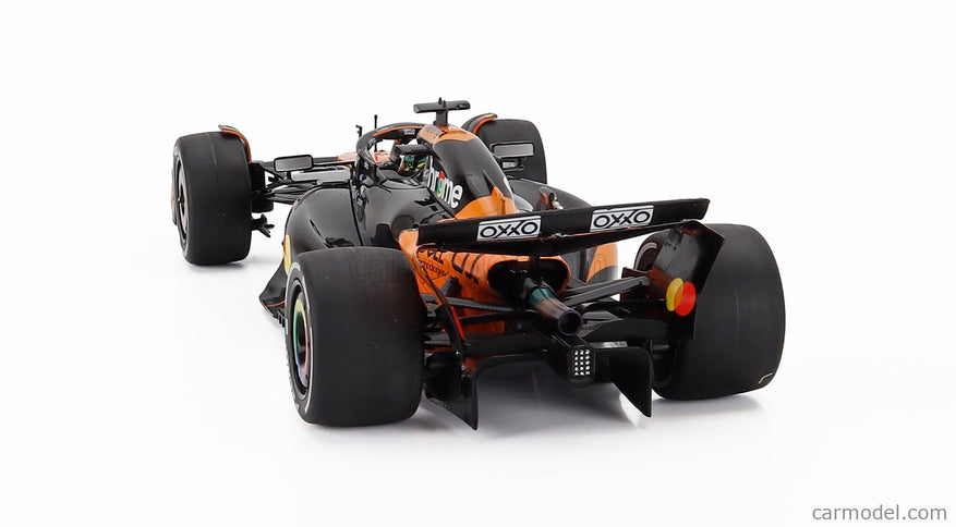 Mclaren F1 MCL39 Team Mclaren N°81 Víťaz China GP 2025 Oscar Piastri 1:18 Solido oranžová čierna