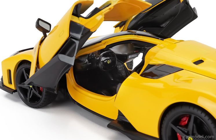 Ferrari F80 2024 1:18 Bburago žltá