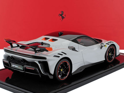 FERRARI | SF90 XX STRADALE 2024 - CON VETRINA - WITH SHOWCASE | BIANCO ARTICO - WHITE MET ORANGE BLACK