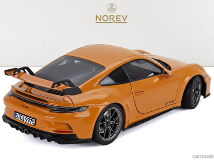 Porsche 911 992 GT3 Coupe 2021 1:18 Norev Bahama žltá