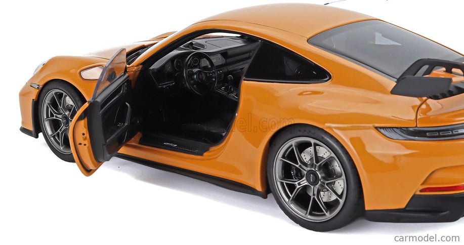 Porsche 911 992 GT3 Coupe 2021 1:18 Norev Bahama žltá