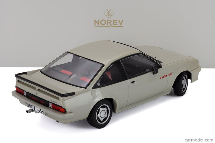Opel Manta B Gsi 1987 1:18 Norev strieborná
