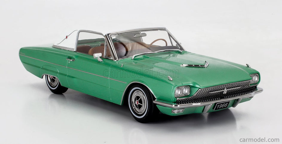 Ford Thunderbird Landau Coupe 1966 1:18 KK Scale zelená biela