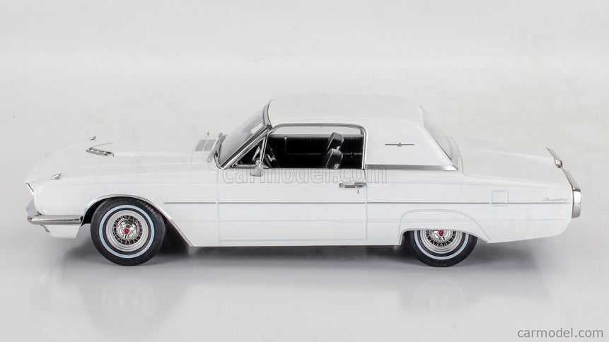 Ford Thunderbird Coupe 1966 1:18 KK Scale biela