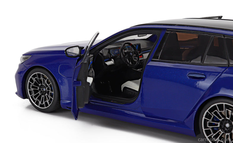 BMW 5-SERIES M5 Touring (G99) SW Station Wagon 2024 1:18 Solido modrá metalická