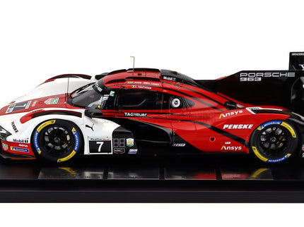 Porsche 963 9RD 4.6L Turbo V8 Team Porsche Penske Motorsport N°7 Víťaz IMSA 24h Daytona 2025 Felipe Nasr - Nick Tandy - Laurens Vanthoor 1:18 Spark Model biela červená