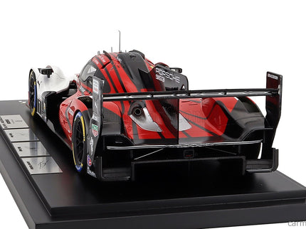 Porsche 963 9RD 4.6L Turbo V8 Team Porsche Penske Motorsport N°7 Víťaz IMSA 24h Daytona 2025 Felipe Nasr - Nick Tandy - Laurens Vanthoor 1:18 Spark Model biela červená