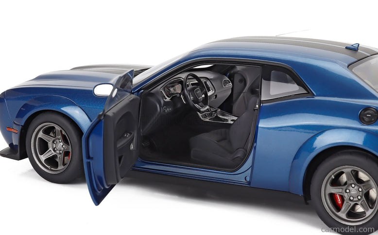 Dodge Challenger Srt Super Stock Coupe 2023 1:18 AUTOart modrá