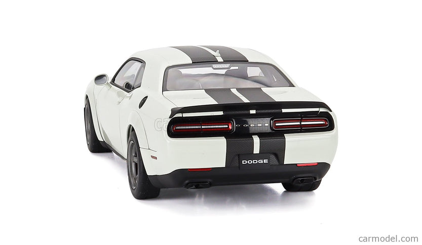 Dodge Challenger Srt Super Stock Coupe 2023 1:18 AUTOart biela
