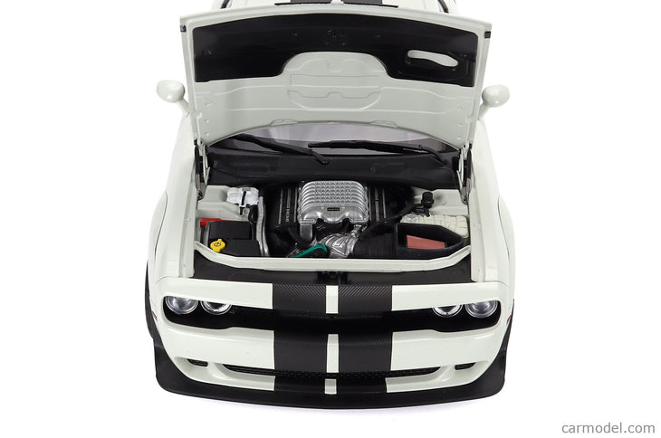Dodge Challenger Srt Super Stock Coupe 2023 1:18 AUTOart biela