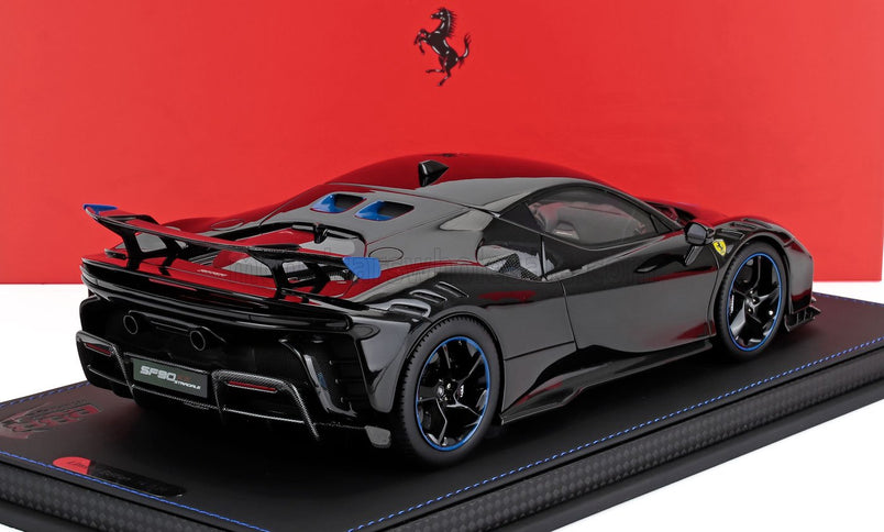 FERRARI | SF90 XX STRADALE 2024 - CON VETRINA - WITH SHOWCASE | NERO DAYTONA - BLACK BLUE