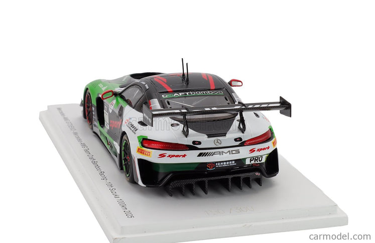 Mercedes Benz AMG GT3 EVO 6.2L V8 Team Craft Bamboo Racing N°77 10. Miesto 1000km Suzuka 2025 Kakunoshin Ohta - Maximilian Gotz - Ralf Aron 1:43 Spark Model zelená čierna