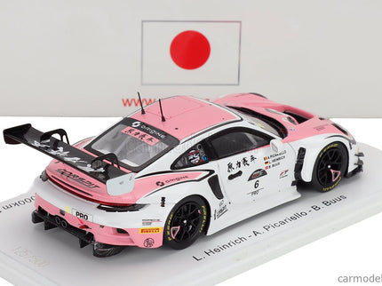 Porsche 911 992 GT3 R Team Origine Motorsport N°6 5. Miesto 1000km Suzuka 2025 Laurin Heinrich - Alessio Picariello - Bastian Buus 1:43 Spark Model biela ružová