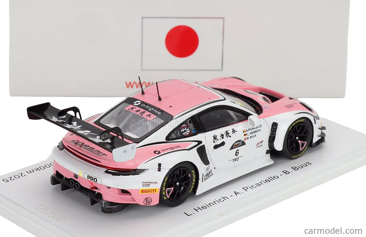 Porsche 911 992 GT3 R Team Origine Motorsport N°6 5. Miesto 1000km Suzuka 2025 Laurin Heinrich - Alessio Picariello - Bastian Buus 1:43 Spark Model biela ružová