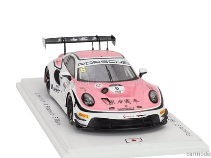 Porsche 911 992 GT3 R Team Origine Motorsport N°6 5. Miesto 1000km Suzuka 2025 Laurin Heinrich - Alessio Picariello - Bastian Buus 1:43 Spark Model biela ružová