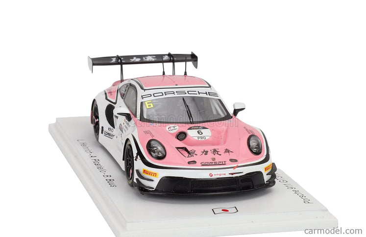 Porsche 911 992 GT3 R Team Origine Motorsport N°6 5. Miesto 1000km Suzuka 2025 Laurin Heinrich - Alessio Picariello - Bastian Buus 1:43 Spark Model biela ružová