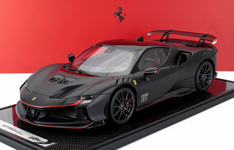 FERRARI | SF90 XX STRADALE N 16 PERSONAL CAR CHARLES LECLERC 2024 - CON VETRINA - WITH SHOWCASE | MATT BLACK RED