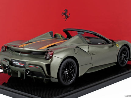 Ferrari 488 Pista Spider 2018 1:12 BBR Models zelená Manzoni - matná zelená žltá