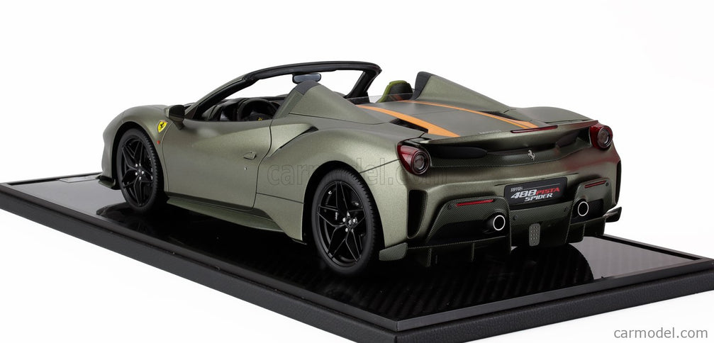 Ferrari 488 Pista Spider 2018 1:12 BBR Models zelená Manzoni - matná zelená žltá