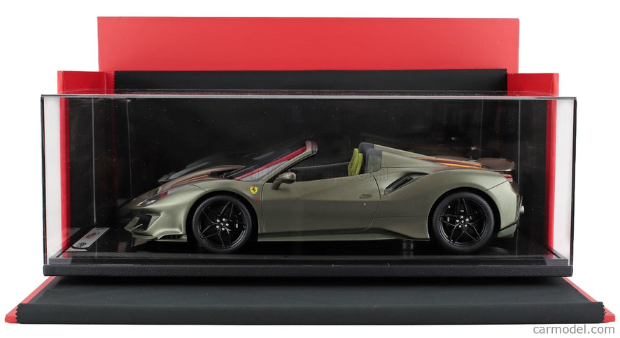 Ferrari 488 Pista Spider 2018 1:12 BBR Models zelená Manzoni - matná zelená žltá