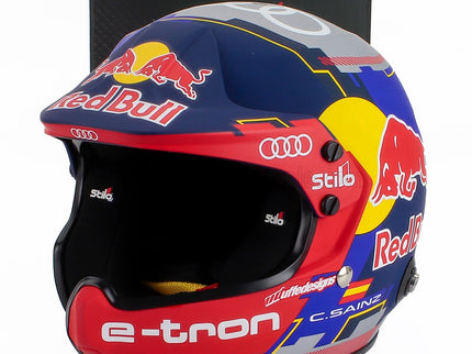 STILO | CASCO HELMET CARLOS SAINZ SR TEAM AUDI RS Q E-TRON E2 SPORT N 204 WINNER RALLY DAKAR 2024 | BLUE RED YELLOW