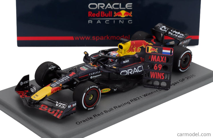 Red Bull F1 RB21 Team Oracle Red Bull Racing N°1 Víťaz Las Vegas USA GP With Pit Board 2025 Max Verstappen 1:43 Spark Model modrá žltá červená