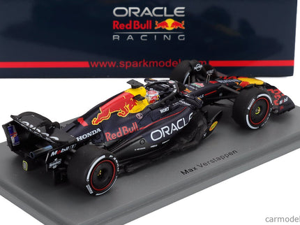Red Bull F1 RB21 Team Oracle Red Bull Racing N°1 Víťaz Las Vegas USA GP With Pit Board 2025 Max Verstappen 1:43 Spark Model modrá žltá červená