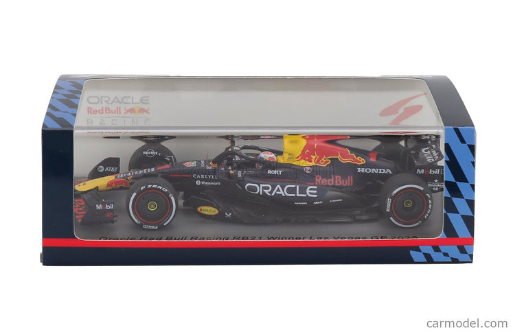 Red Bull F1 RB21 Team Oracle Red Bull Racing N°1 Víťaz Las Vegas USA GP With Pit Board 2025 Max Verstappen 1:43 Spark Model modrá žltá červená