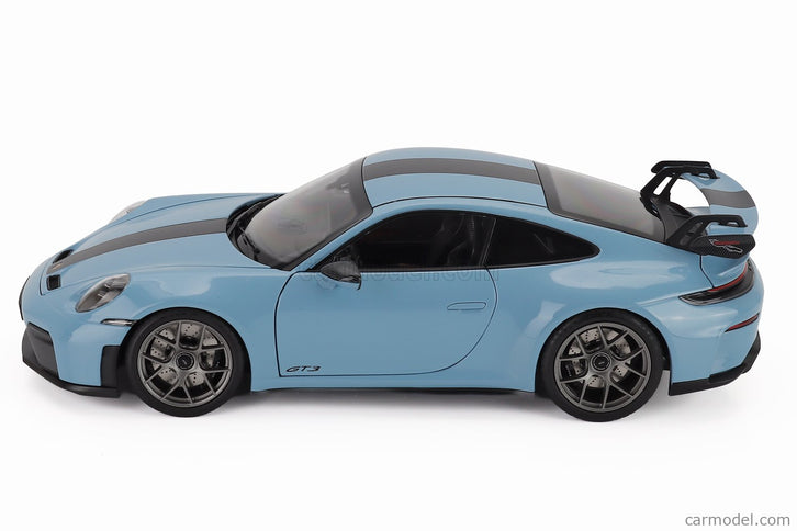 Porsche 911 992 GT3 Weissach Package Coupe 2025 1:18 Norev svetlomodrá