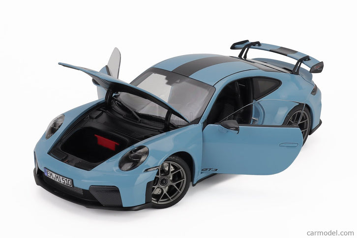 Porsche 911 992 GT3 Weissach Package Coupe 2025 1:18 Norev svetlomodrá