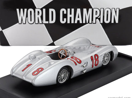 Mercedes Benz F1 W196C N°18 Majster Sveta Sezóna 1954 Juan Manuel Fangio 1:43 Brumm strieborná