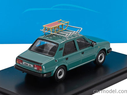 Skoda 120L 1984 With Snow Sledge - Con Slittino 1:42 Abrex tyrkysová