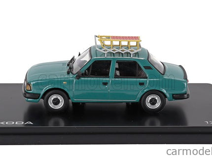 Skoda 120L 1984 With Snow Sledge - Con Slittino 1:42 Abrex tyrkysová