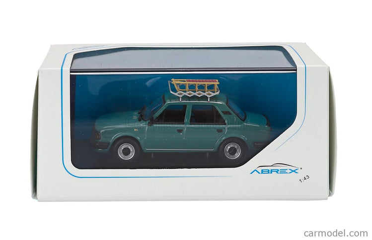 Skoda 120L 1984 With Snow Sledge - Con Slittino 1:42 Abrex tyrkysová