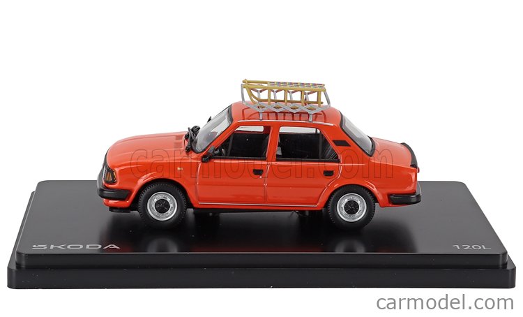 Skoda 120L 1984 With Snow Sledge - Con Slittino 1:43 Abrex oranžová