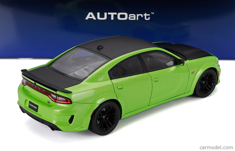 Dodge Charger Scat Pack Widebody Coupe 2023 1:18 AUTOart Sub Lime