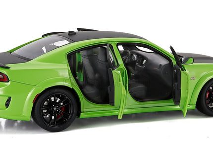 Dodge Charger Scat Pack Widebody Coupe 2023 1:18 AUTOart Sub Lime