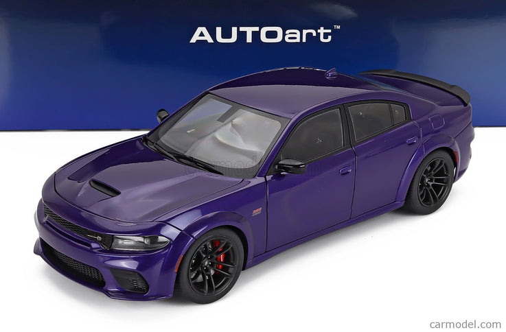 Dodge Charger Scat Pack Widebody Coupe 2023 1:18 AUTOart fialová