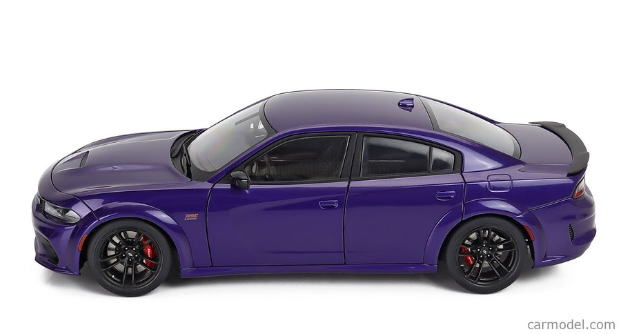 Dodge Charger Scat Pack Widebody Coupe 2023 1:18 AUTOart fialová