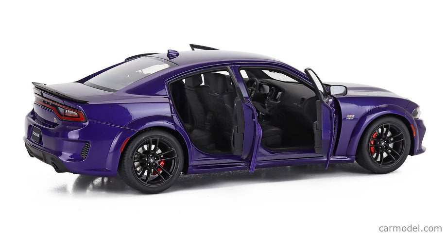 Dodge Charger Scat Pack Widebody Coupe 2023 1:18 AUTOart fialová