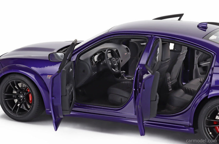 Dodge Charger Scat Pack Widebody Coupe 2023 1:18 AUTOart fialová