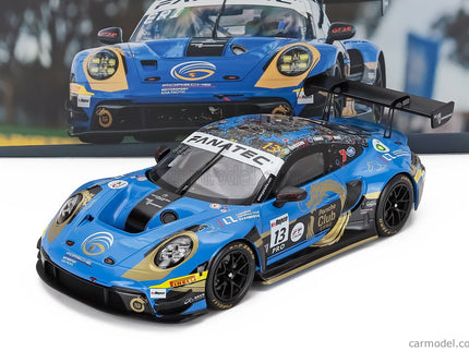 Porsche 911 992 GT3 R 4.2L Team Phantom Global Racing N°13 4. Miesto 12h Bathurst 2024 Jaxon Evans - Joel Eriksson - Thomas Preining 1:18 IXO Models modrá čierna zlatá