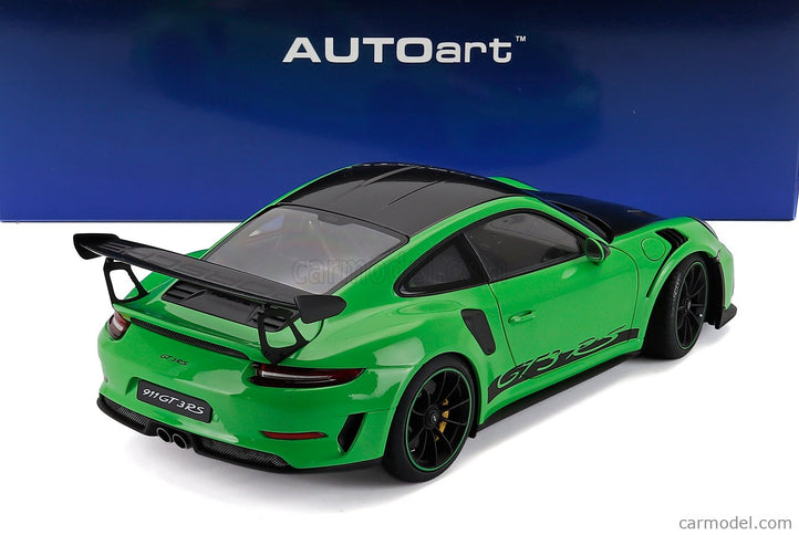 Porsche 911 991-2 GT3 RS Coupe Weissach Package 2017 1:18 AUTOart Lizard zelená