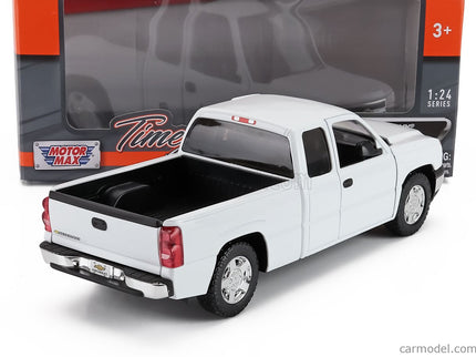 Chevrolet Silverado 1500 Pick-UP 2006 1:25 Motor Max biela