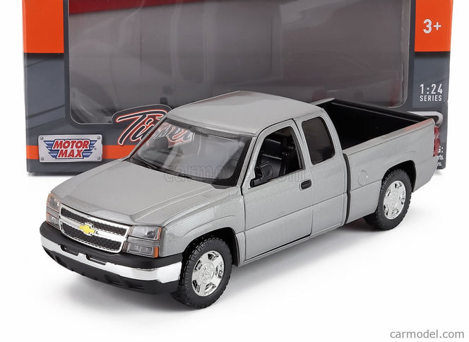 Chevrolet Silverado 1500 Pick-UP 2006 1:25 Motor Max sivá
