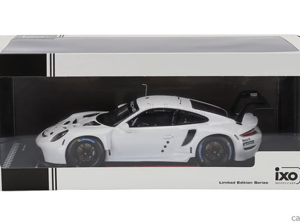 Porsche 911 991-2 RSR-19 Bez Dekorácií Coupe 2022 1:18 IXO Models biela