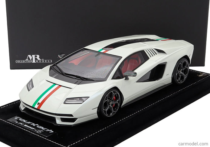 Lamborghini Countach Lpi 800-4 Italian Livery 2021 1:18 MR Models biela Italian Flag